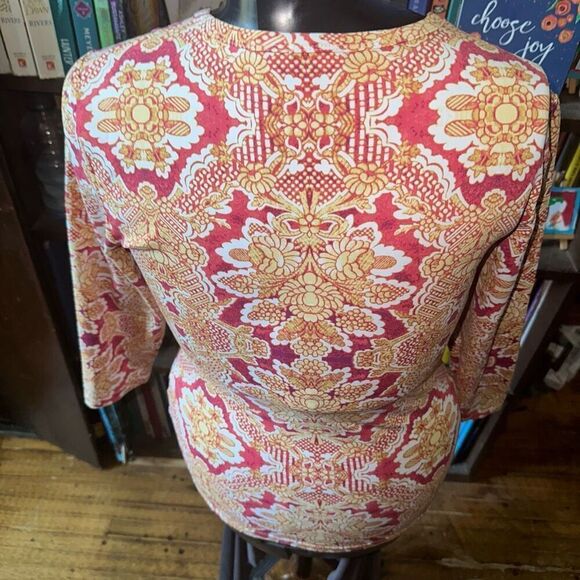 J McLaughlin weekender resortwear Catalina floral top - Picture 2 of 3